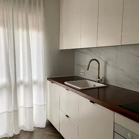 La Casita Del Pisuena * Ла-Куэва