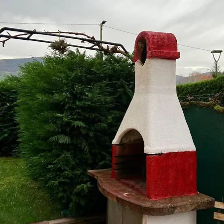 La Casita Del Pisuena La Cueva (Cantabria)