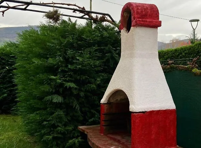 La Casita Del Pisuena La Cueva (Cantabria)